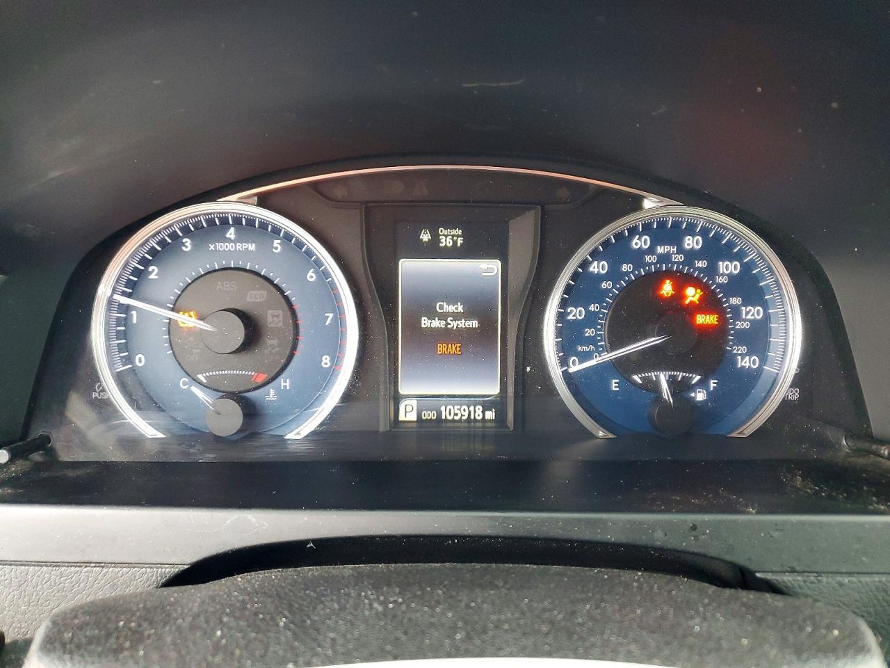 2016 TOYOTA CAMRY