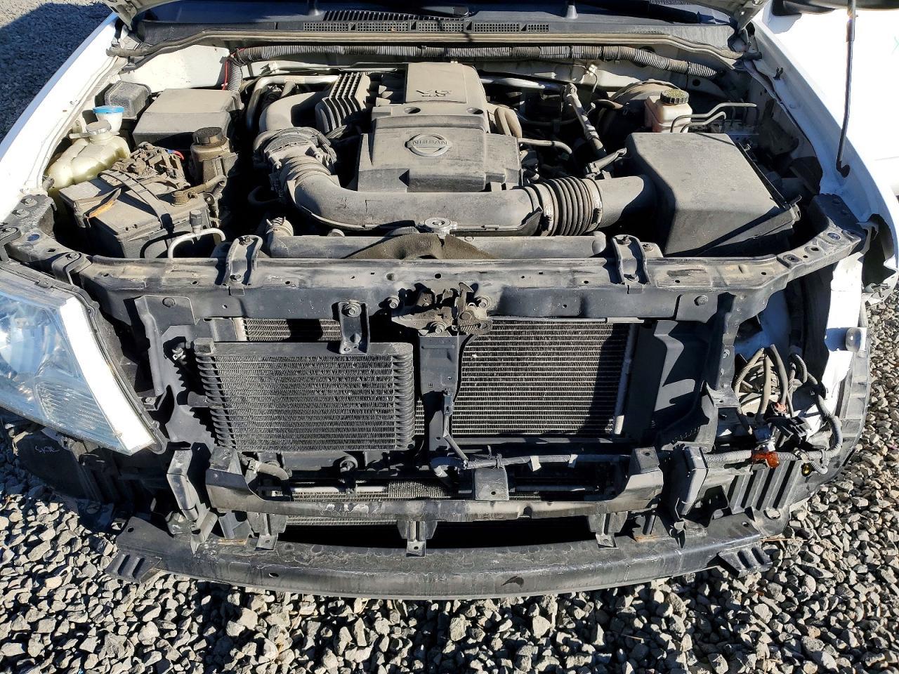 2012 NISSAN Frontier
