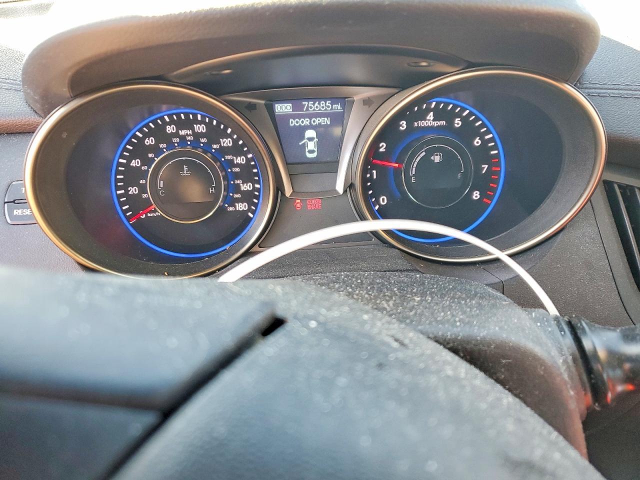 2013 HYUNDAI GENESIS