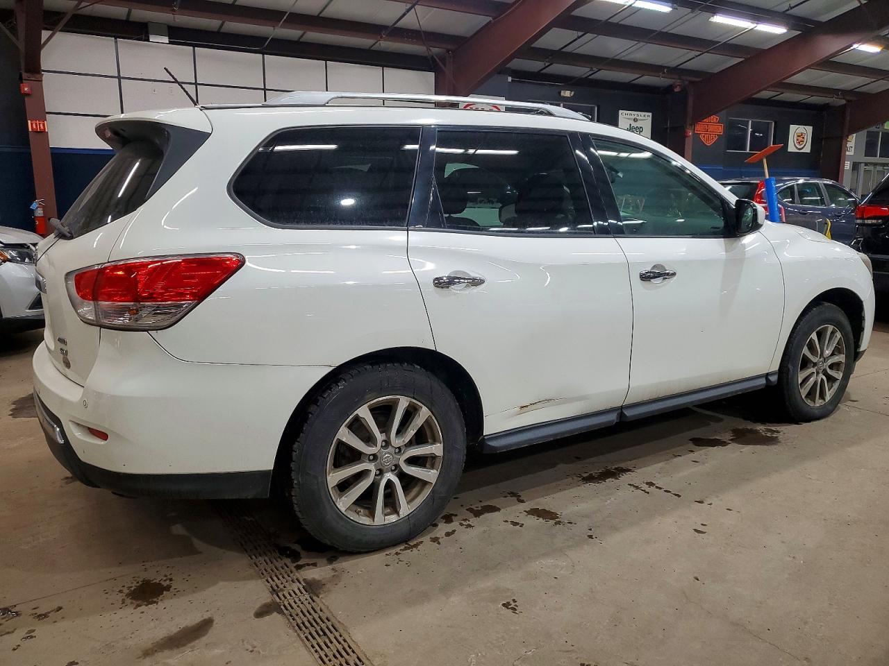 2016 NISSAN PATHFINDER