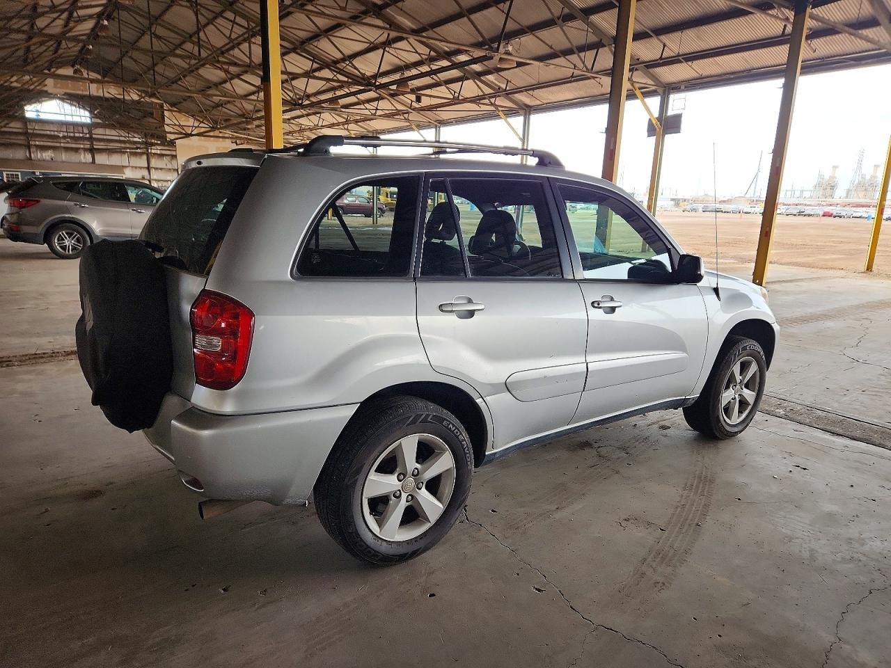 2004 TOYOTA RAV4