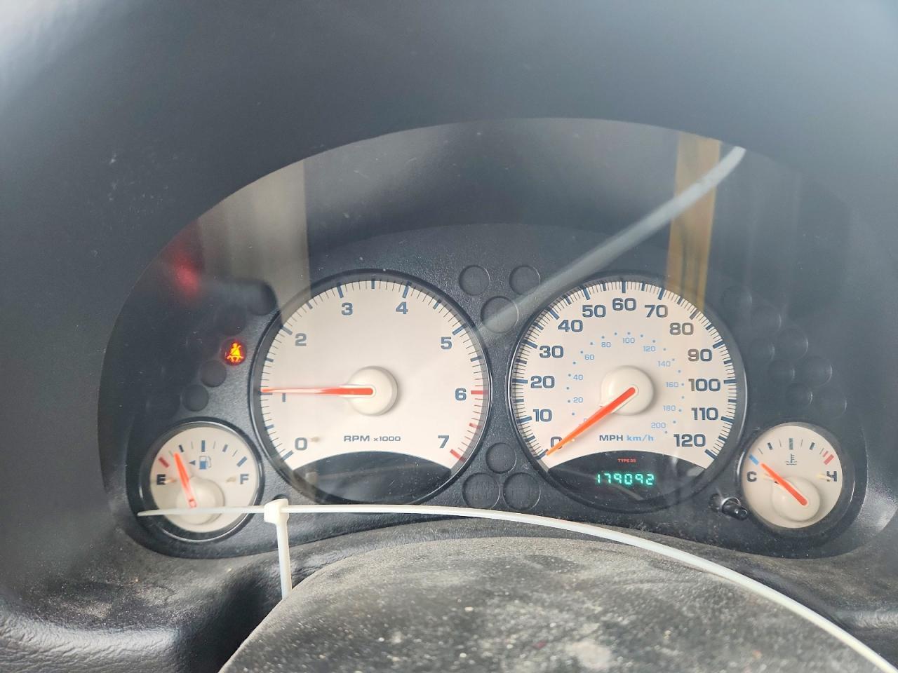 2004 JEEP Liberty