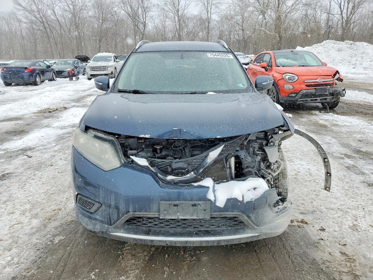 2015 NISSAN ROGUE