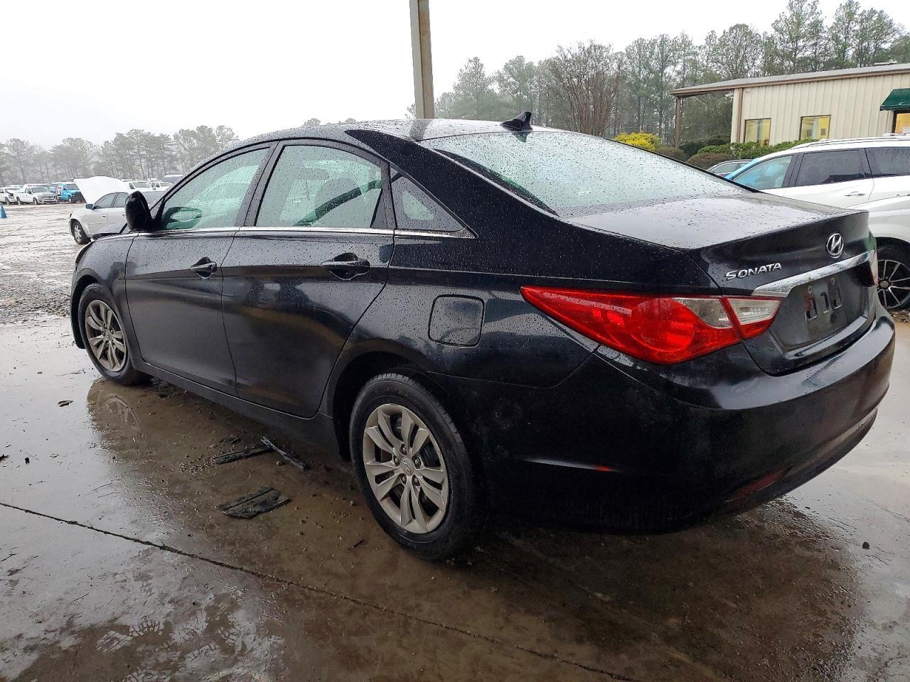 2011 HYUNDAI SONATA