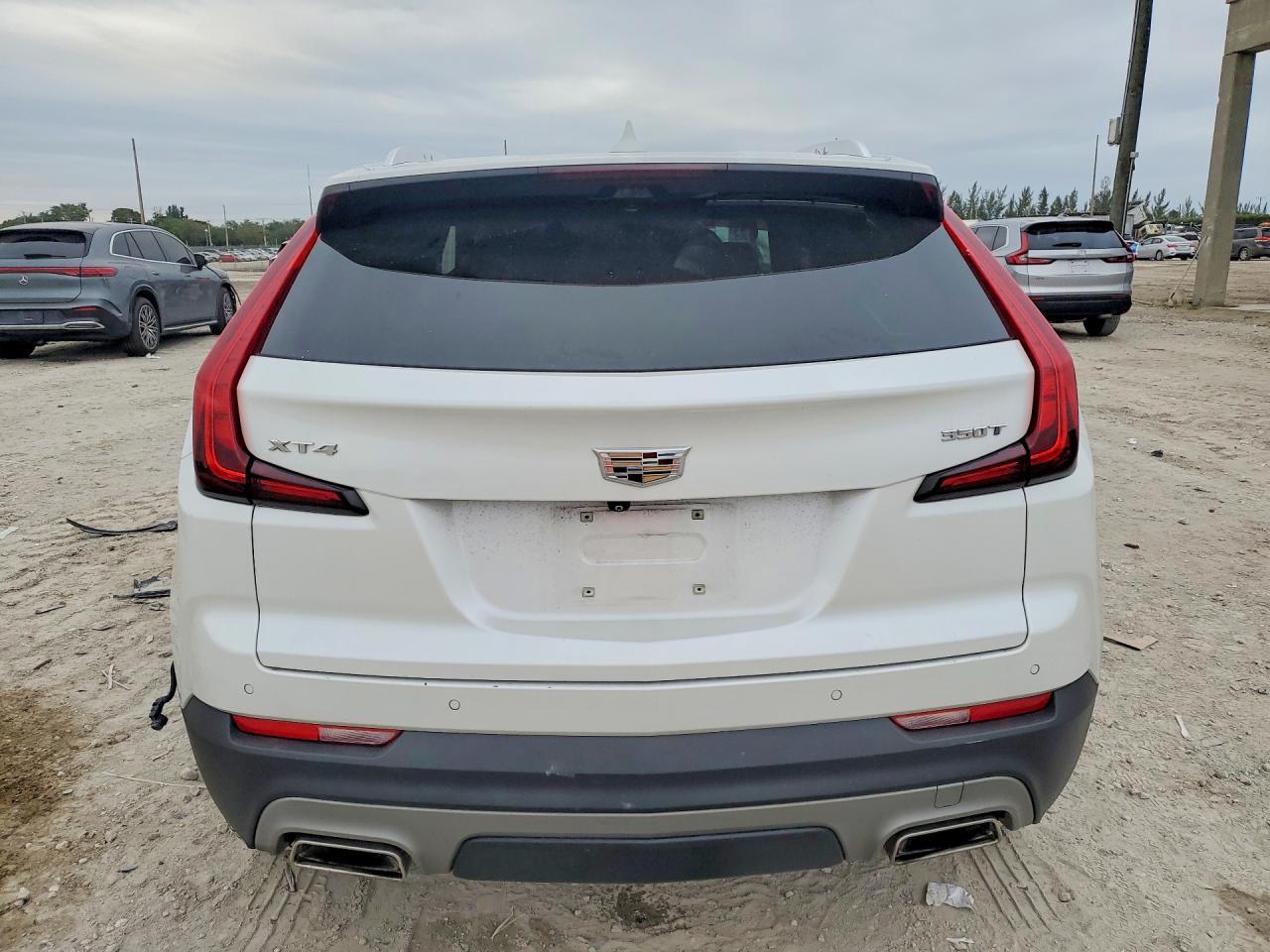 2022 CADILLAC XT4