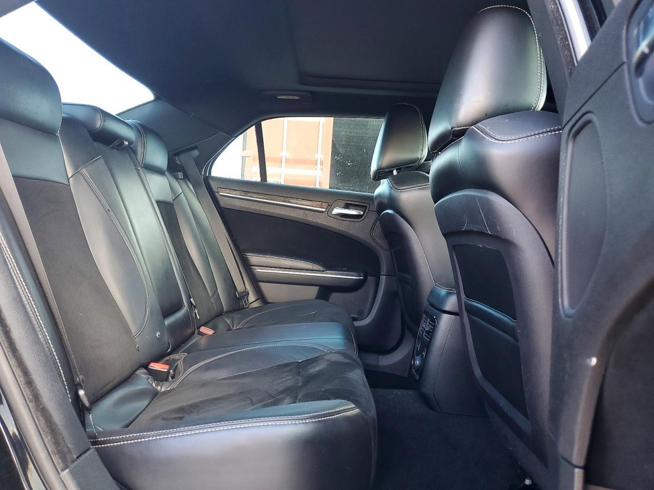 2012 CHRYSLER 300