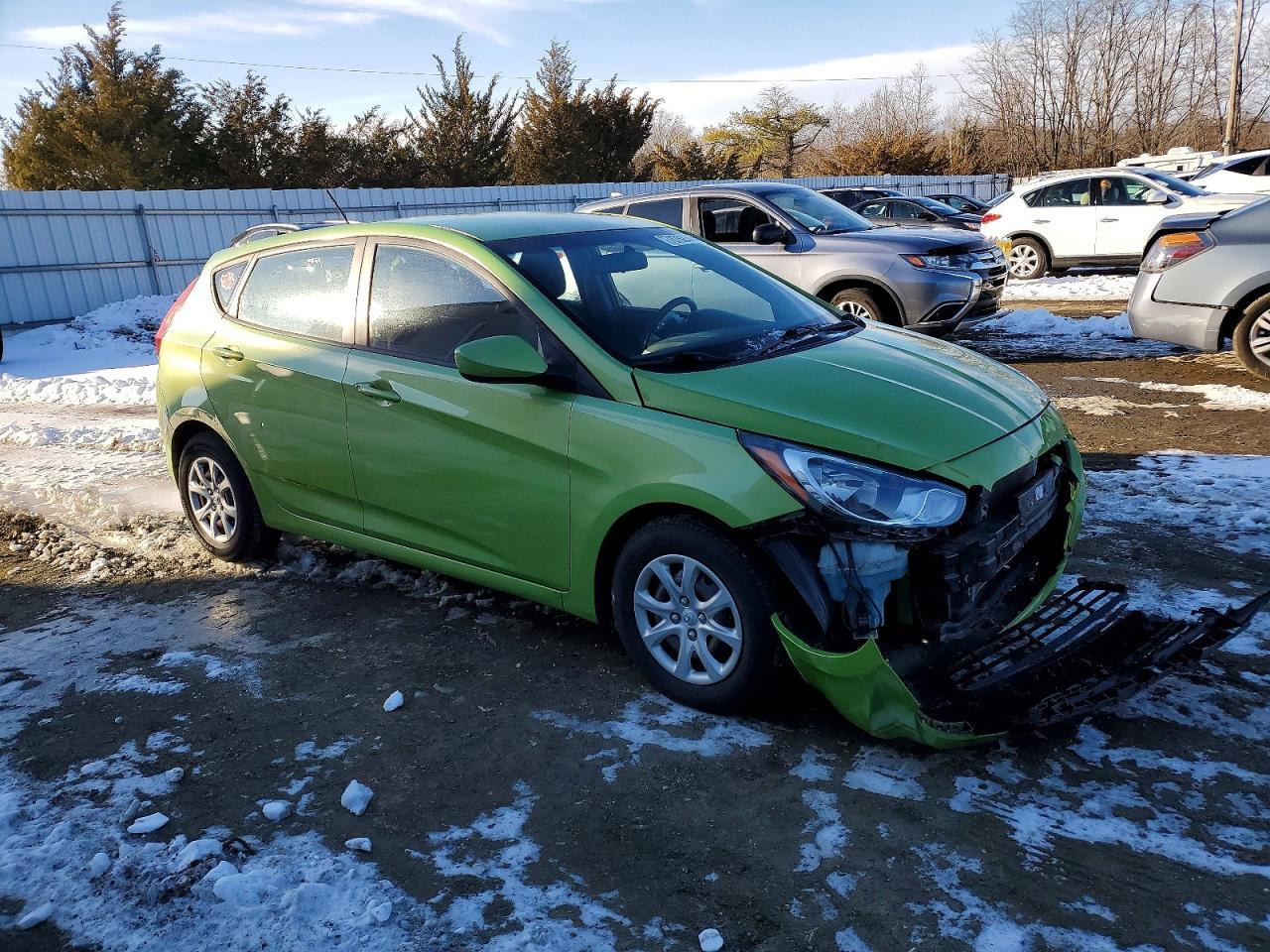 2012 HYUNDAI ACCENT