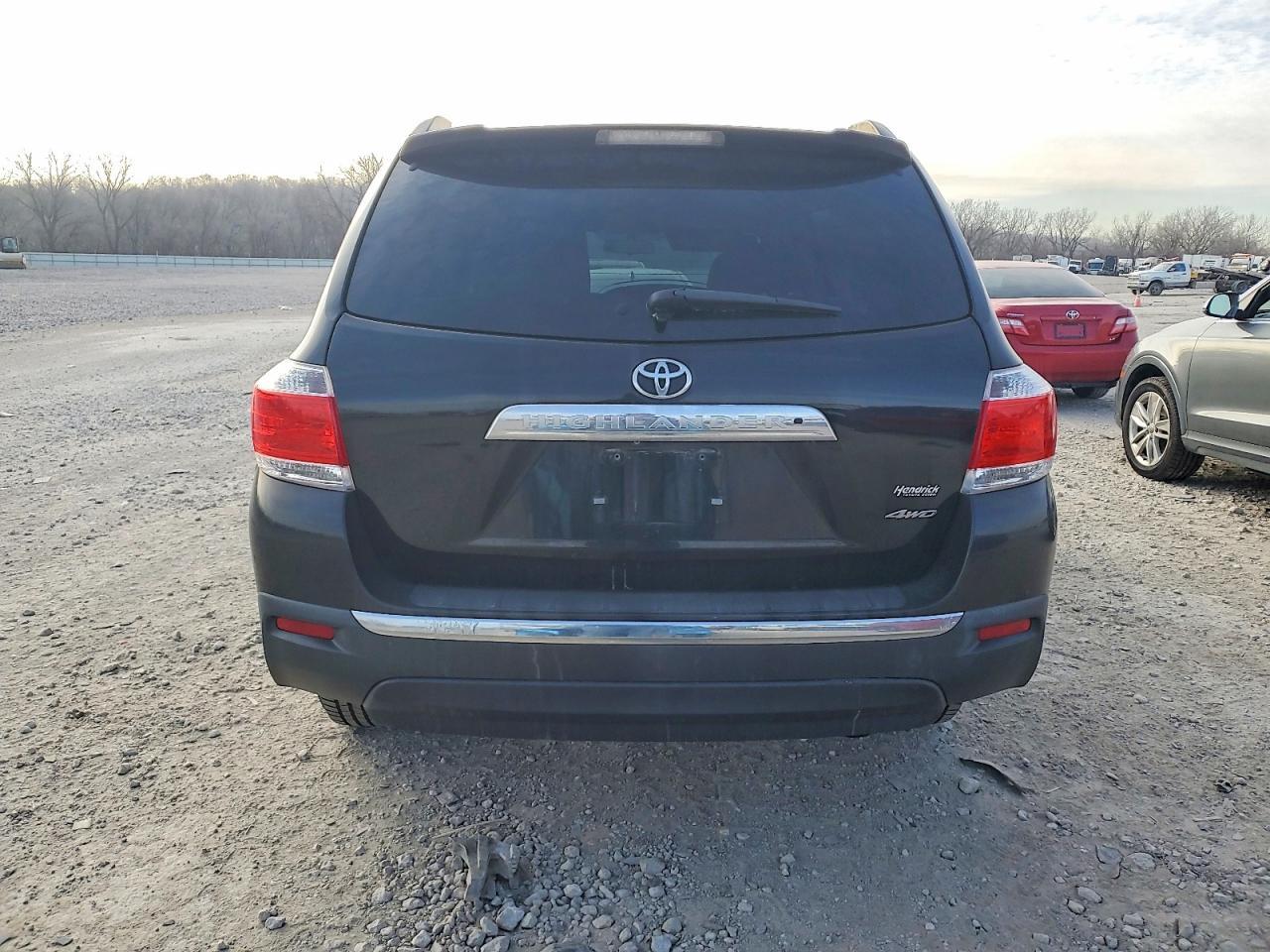 2012 TOYOTA HIGHLANDER
