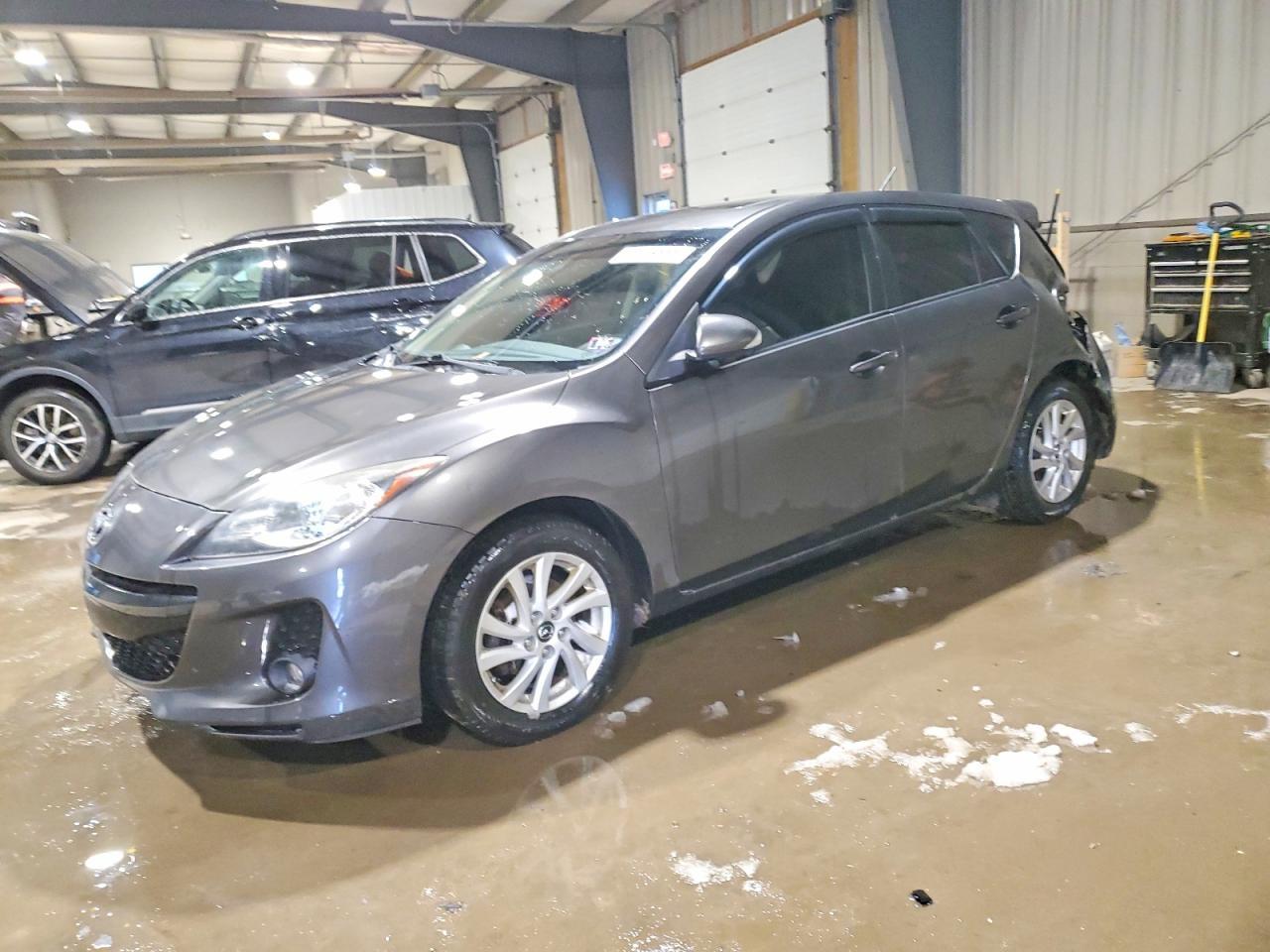 2013 MAZDA 3