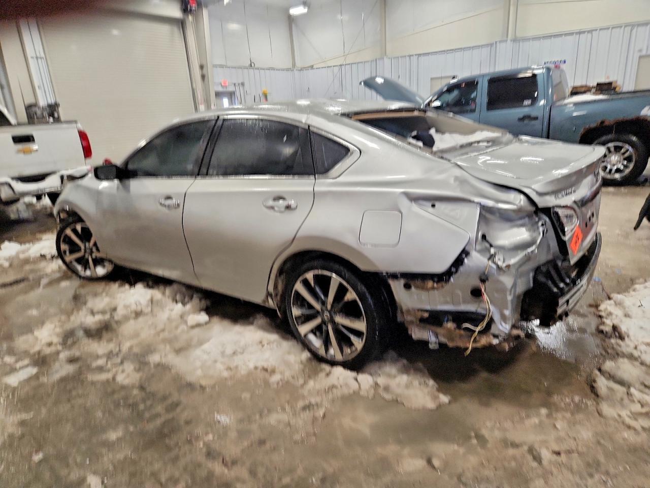 2016 NISSAN ALTIMA