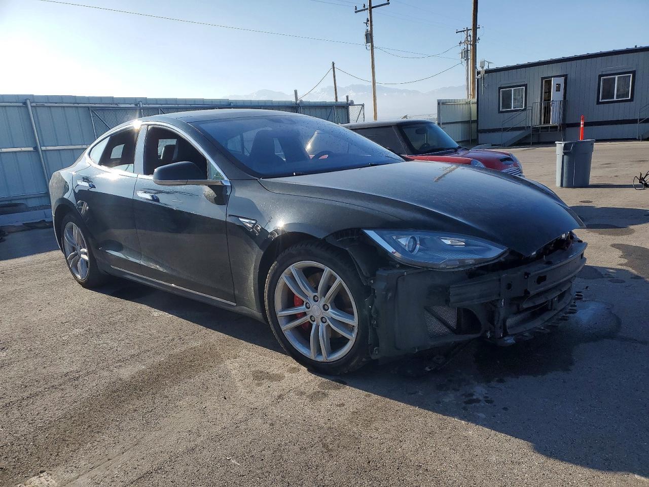 2015 TESLA MODEL S