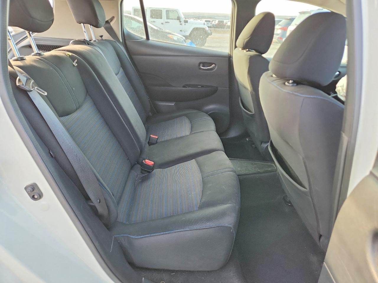 2018 NISSAN LEAF