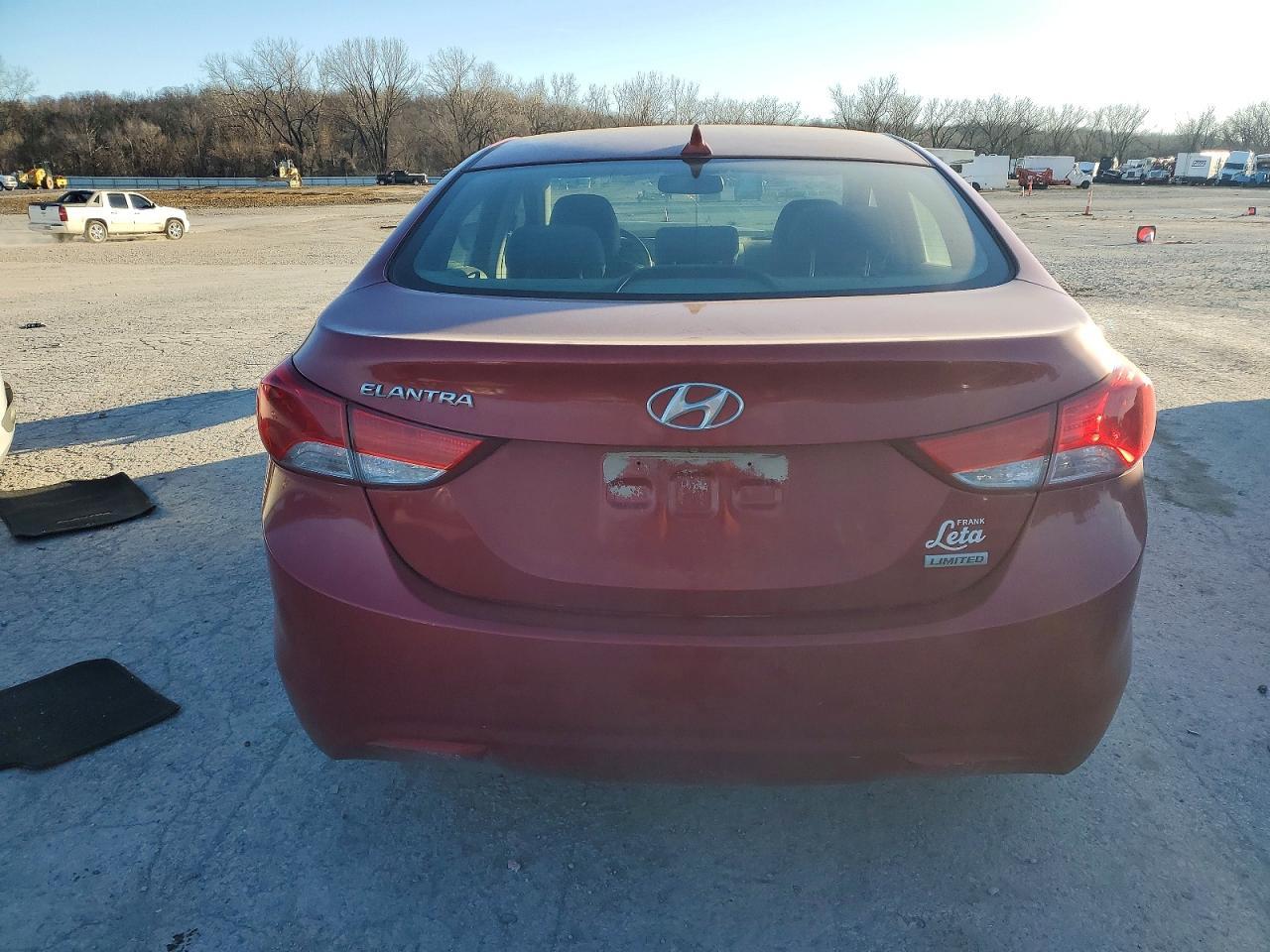 2012 HYUNDAI ELANTRA
