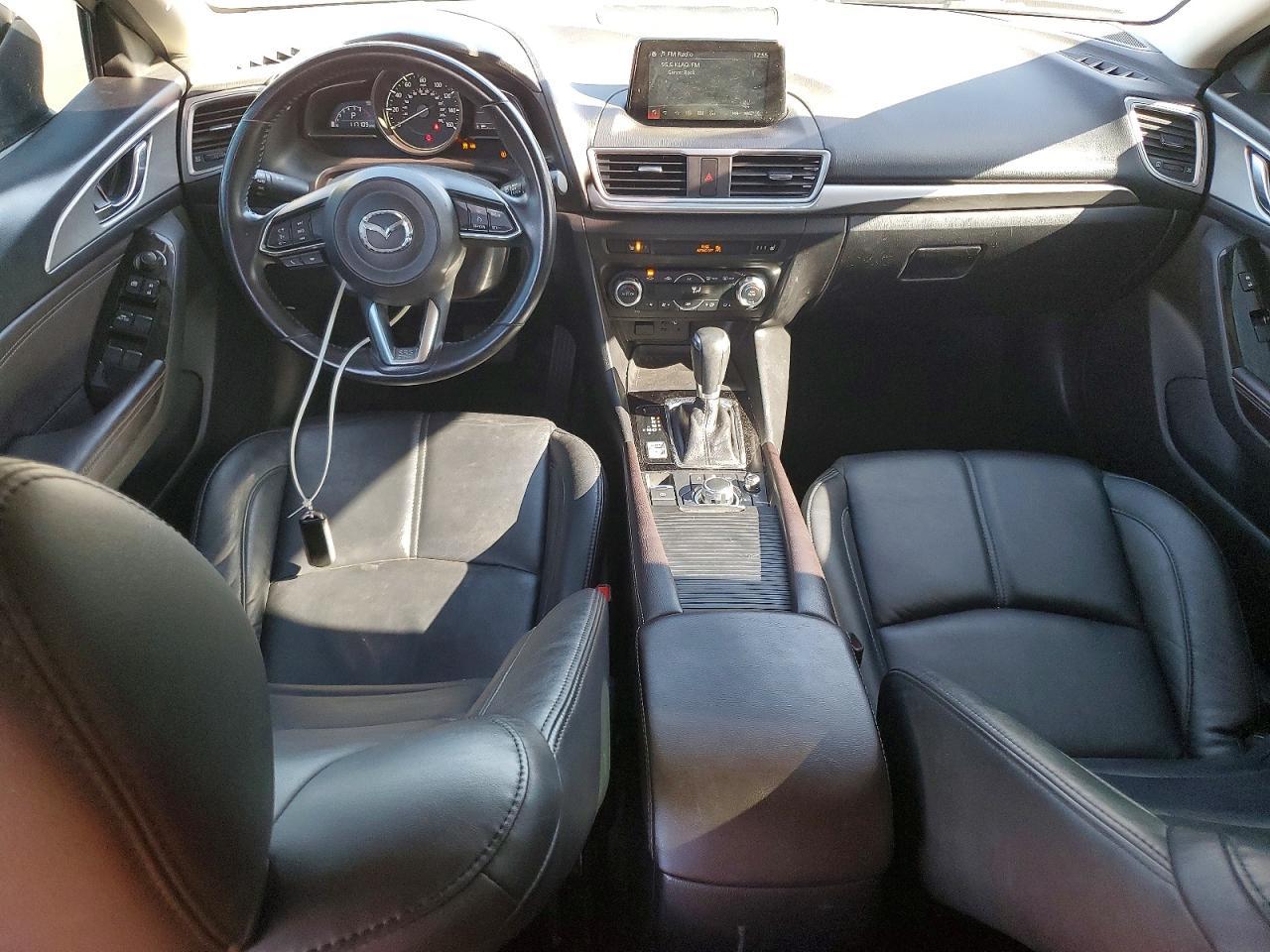 2018 MAZDA 3