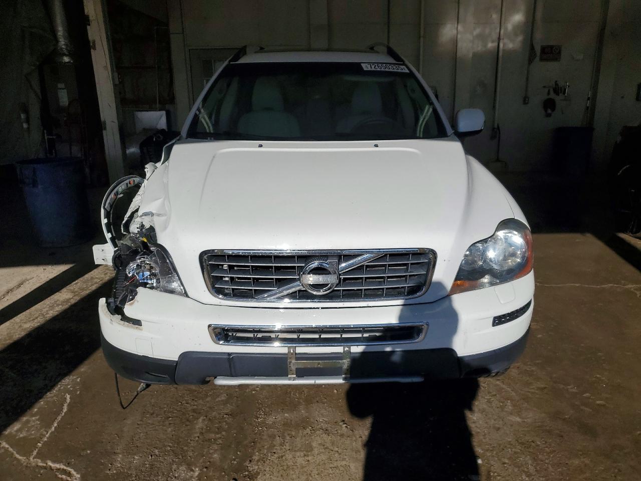 2011 VOLVO XC90