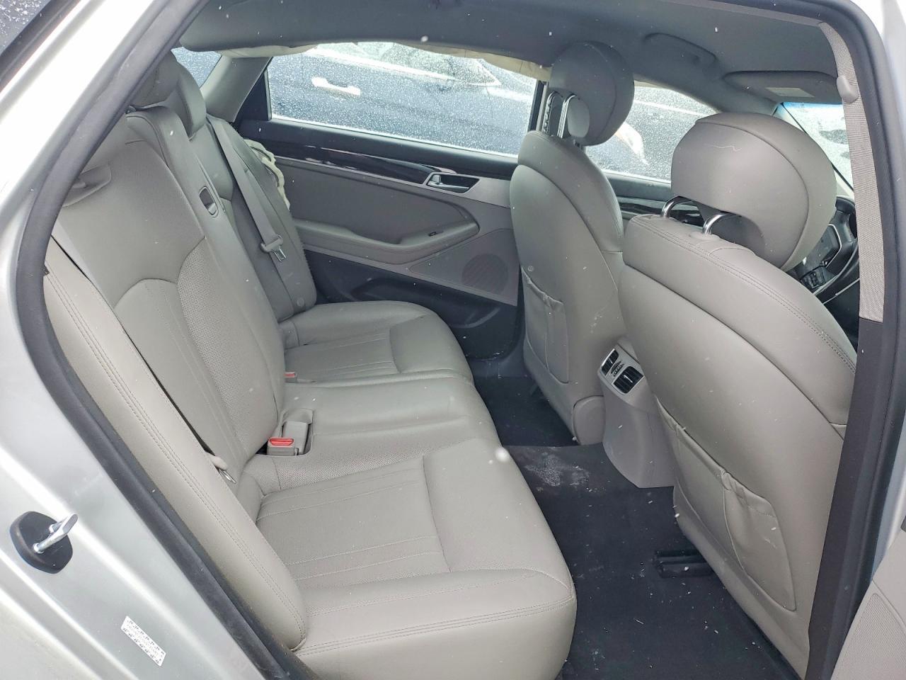 2016 HYUNDAI GENESIS
