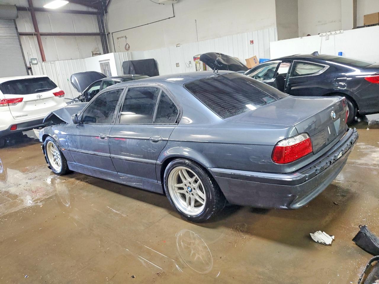 2001 BMW 7 series