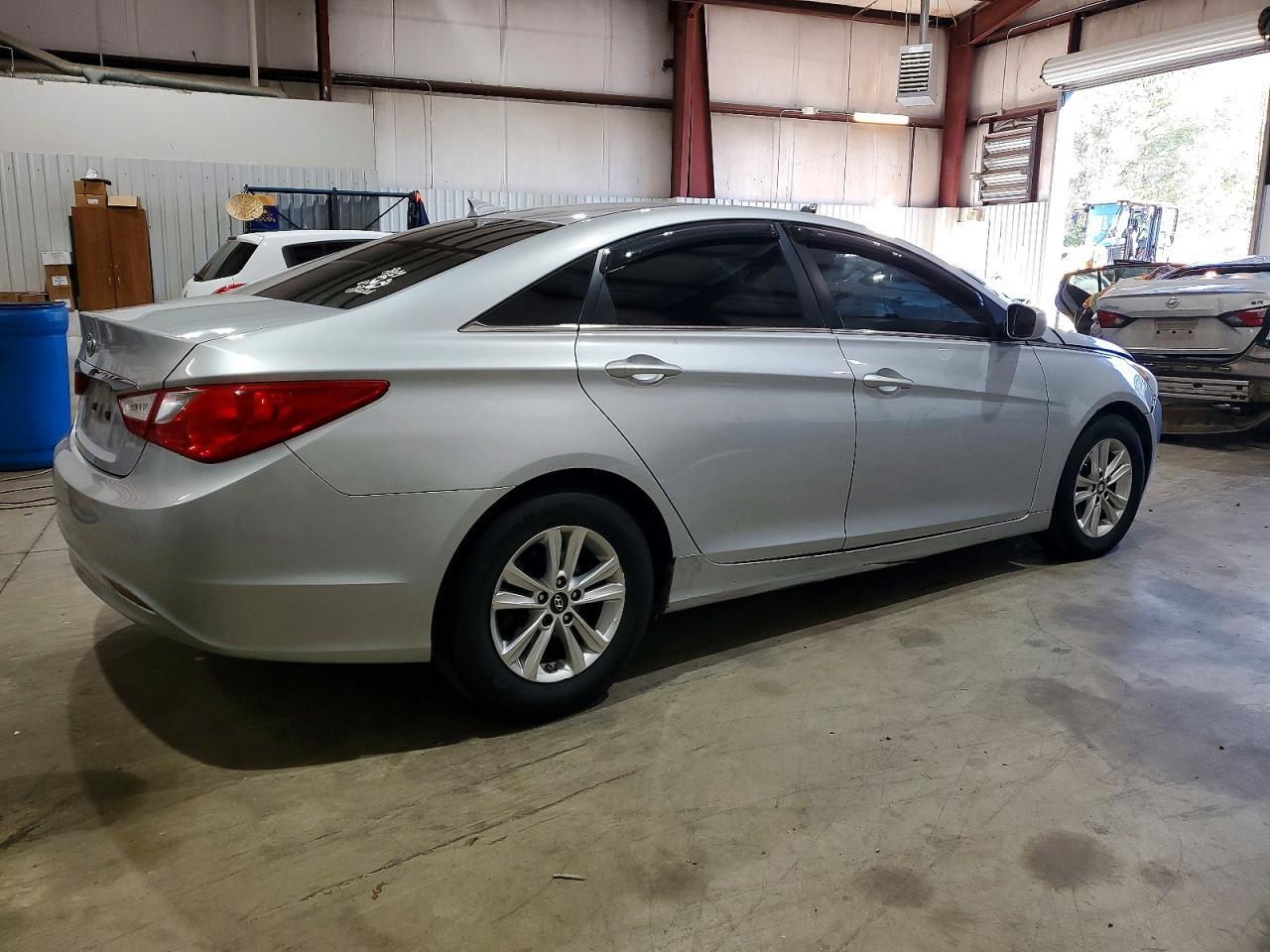 2012 HYUNDAI SONATA