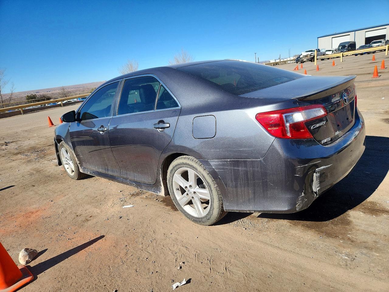 2014 TOYOTA CAMRY