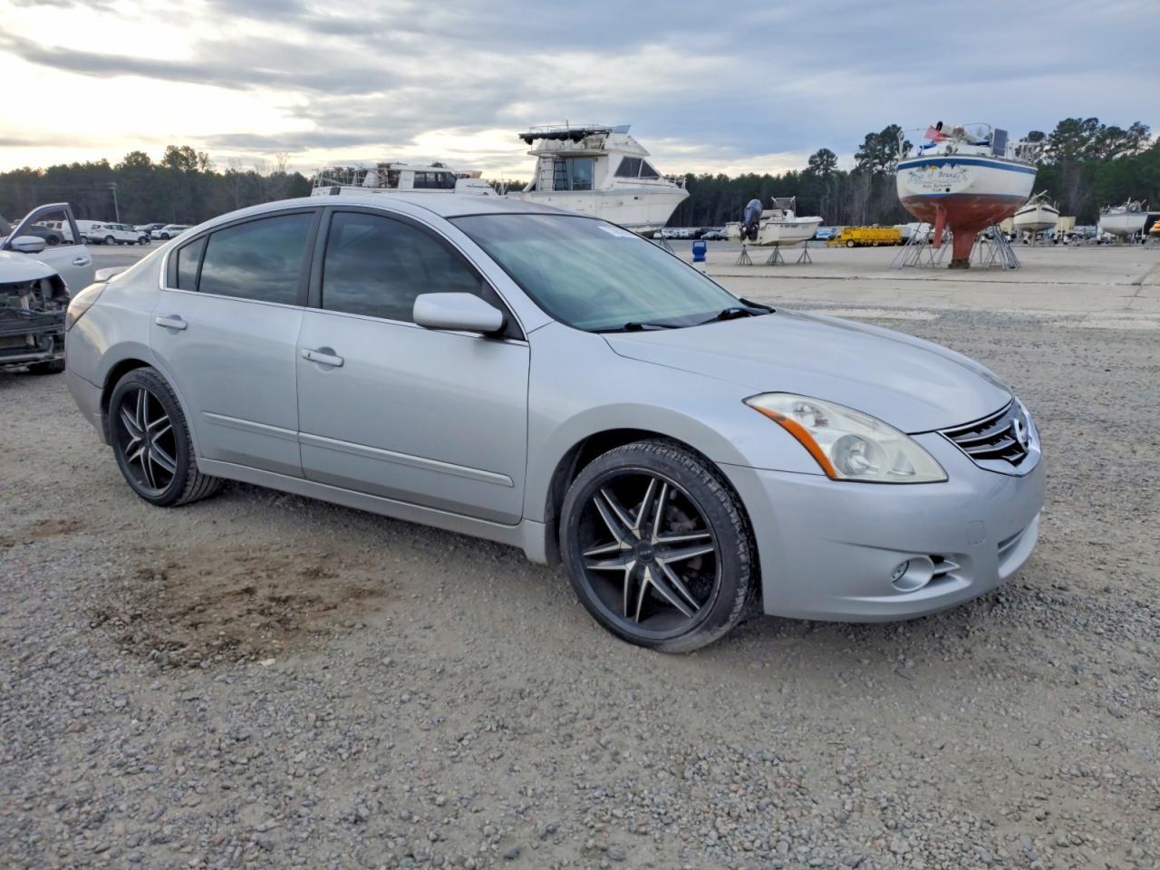 2011 NISSAN ALTIMA