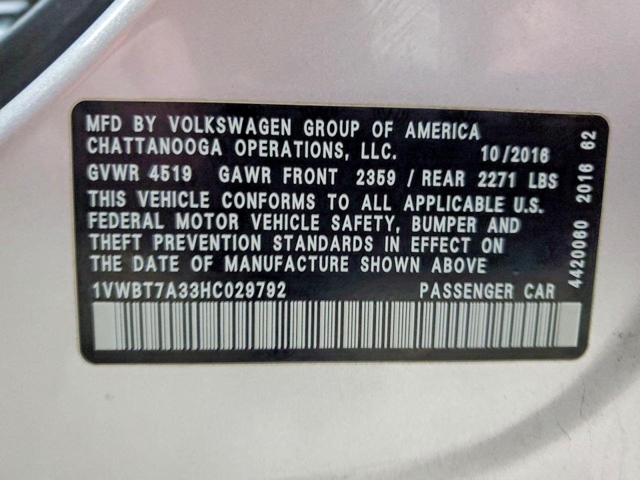 2017 VOLKSWAGEN Passat