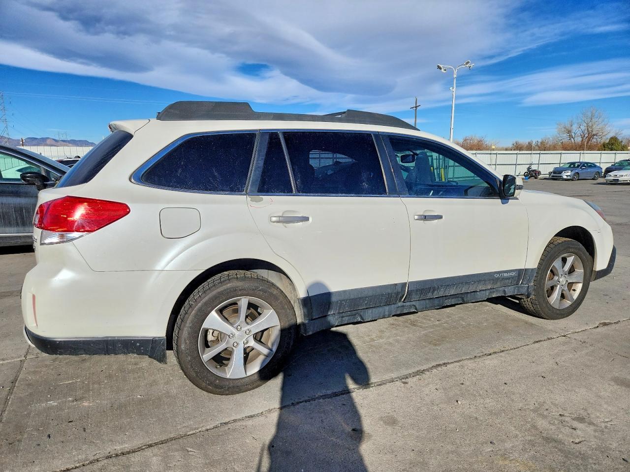 2013 SUBARU Outback