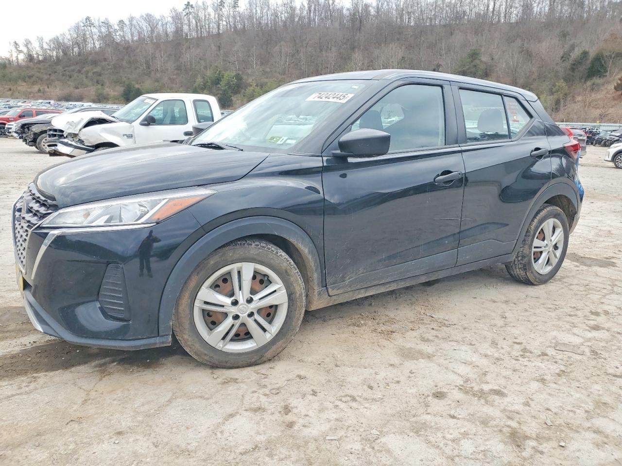 2021 NISSAN KICKS