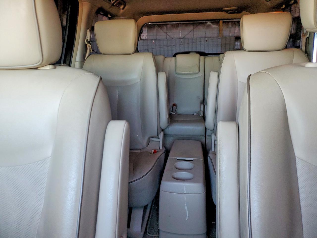 2015 NISSAN Quest