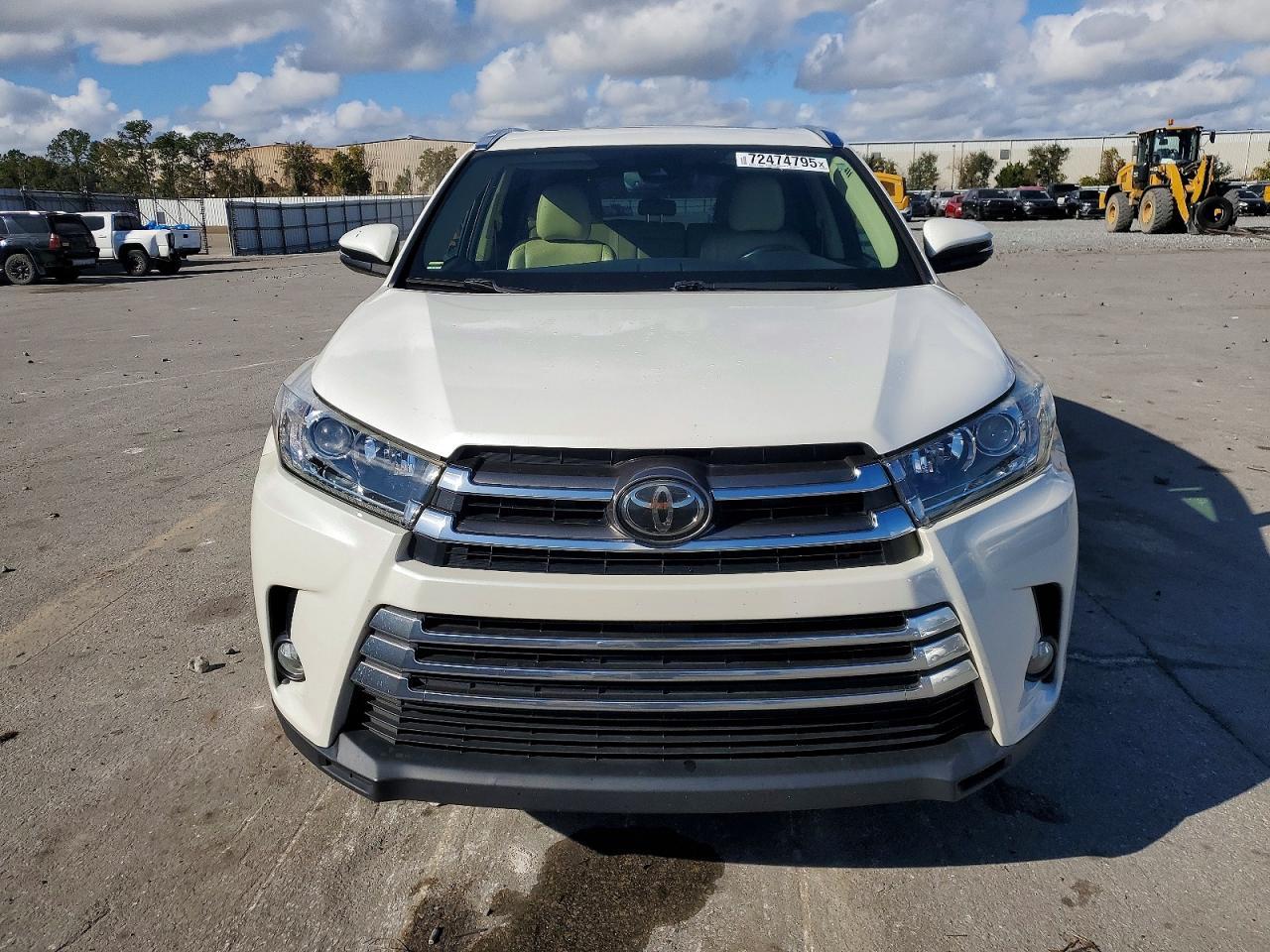 2018 TOYOTA HIGHLANDER