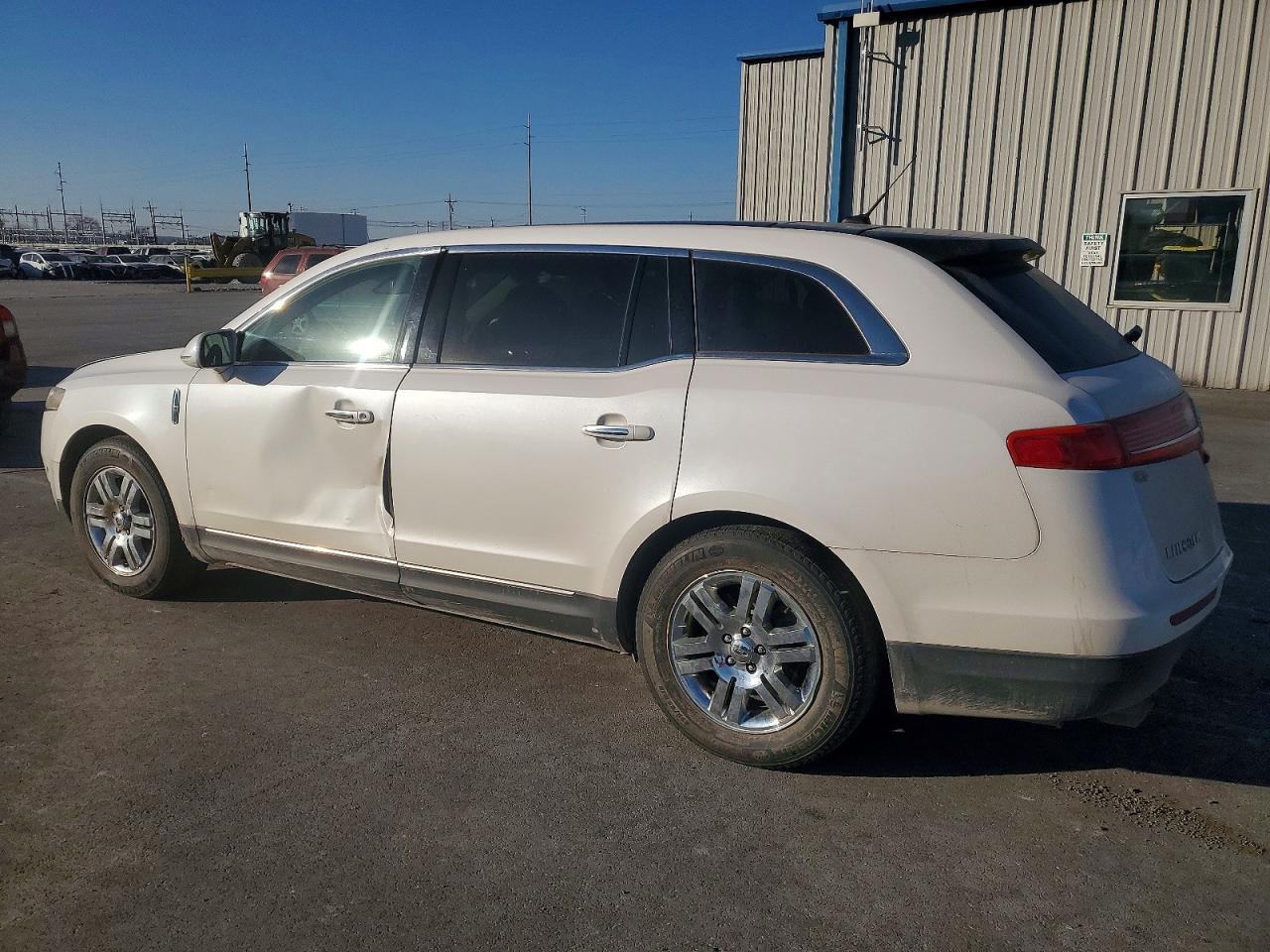 2013 LINCOLN MKT
