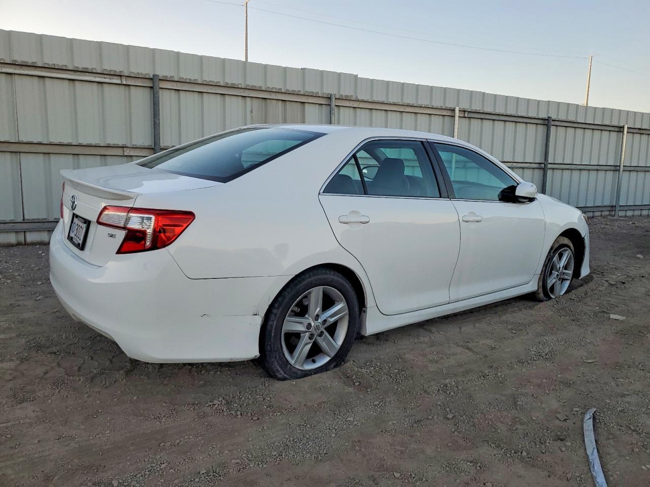 2014 TOYOTA CAMRY