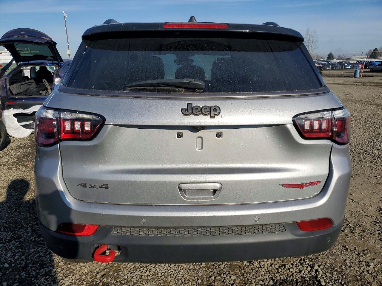 2021 JEEP Compass