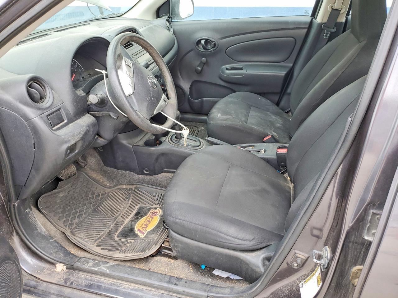2015 NISSAN VERSA