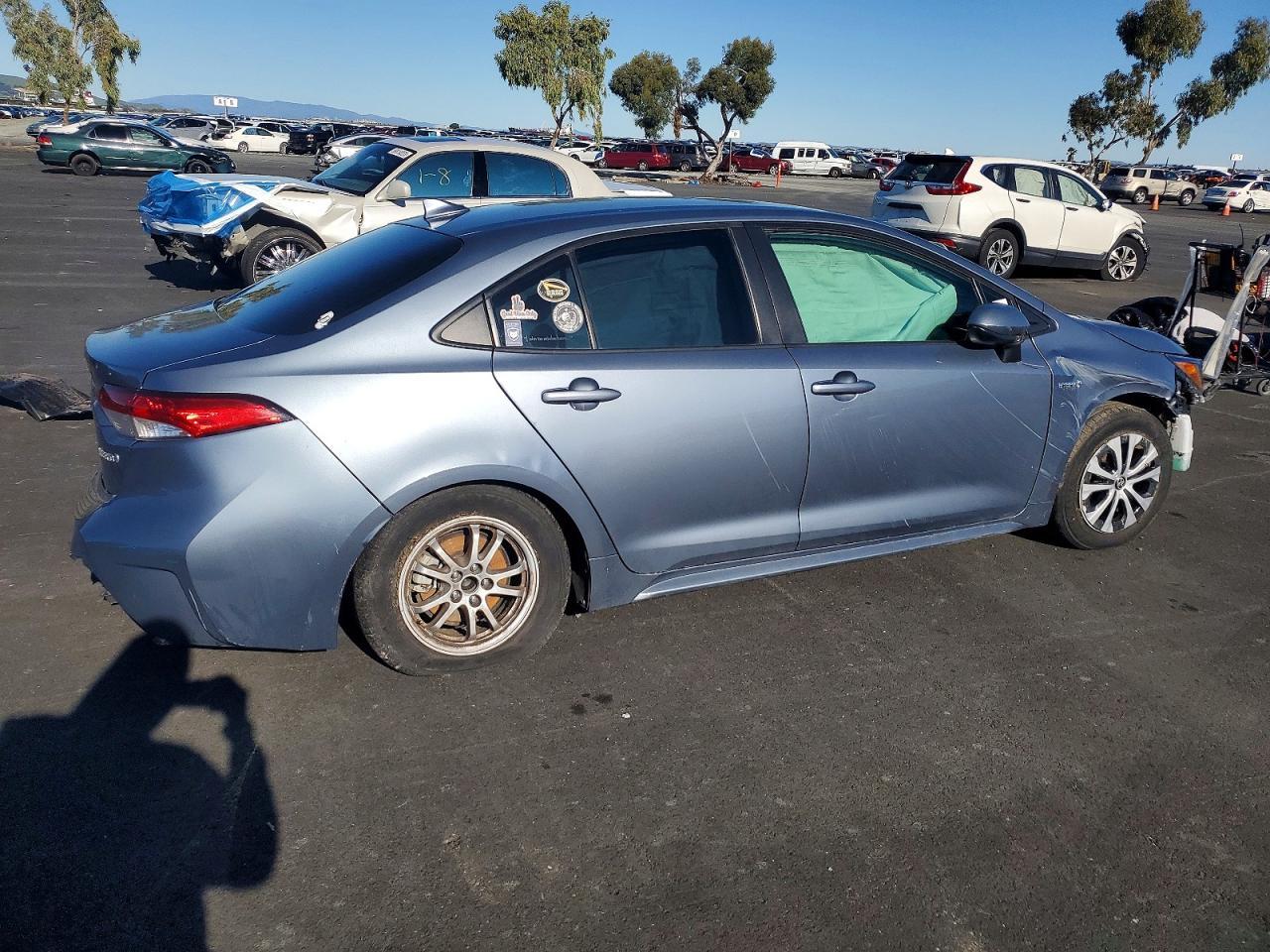 2021 TOYOTA COROLLA