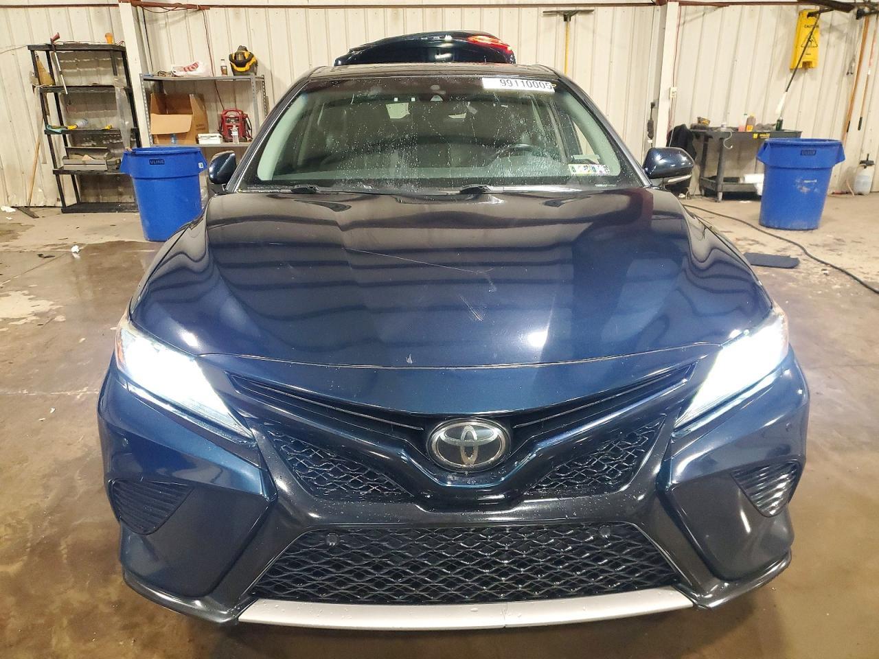 2018 TOYOTA CAMRY
