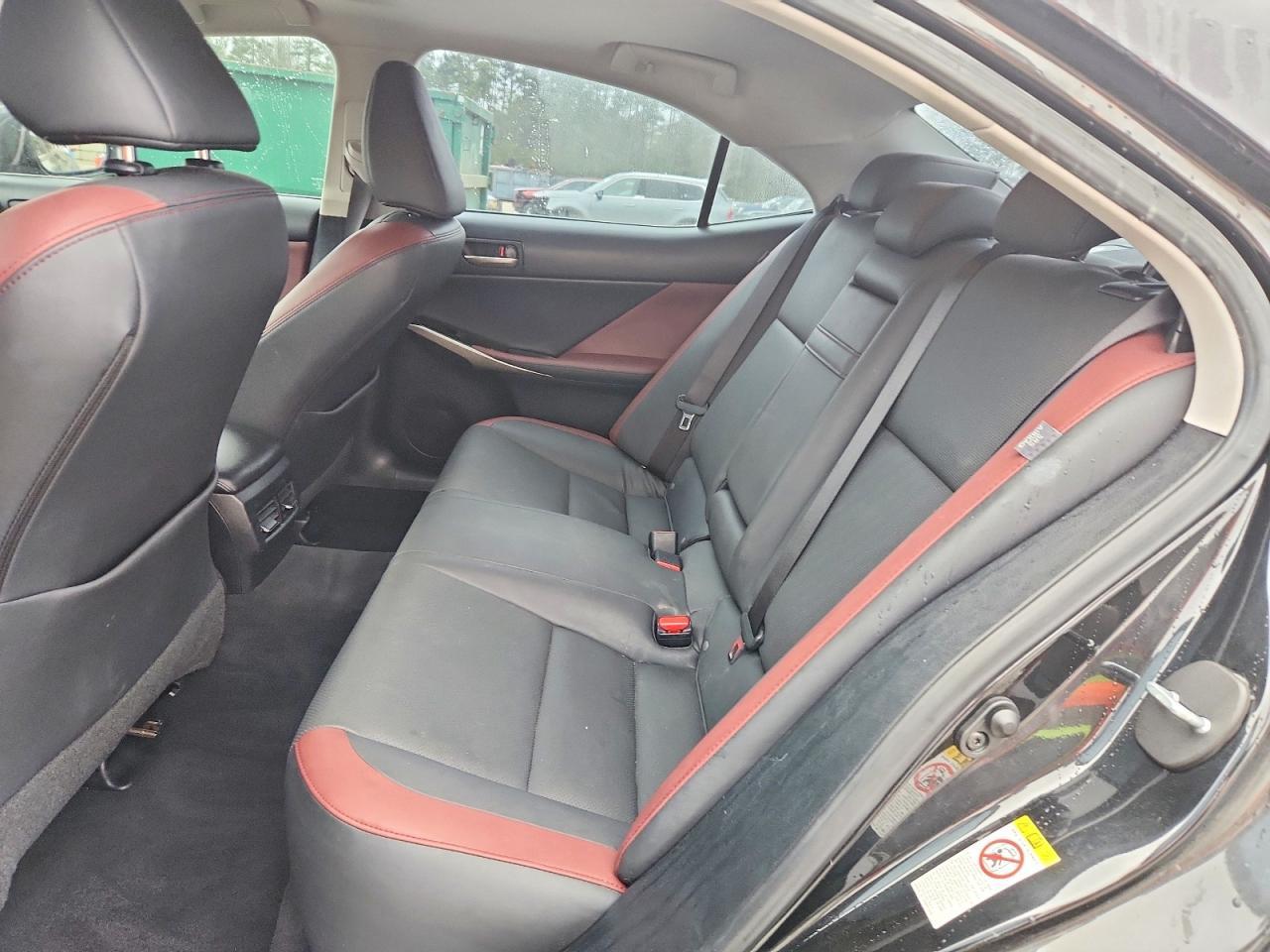 2018 LEXUS IS 300