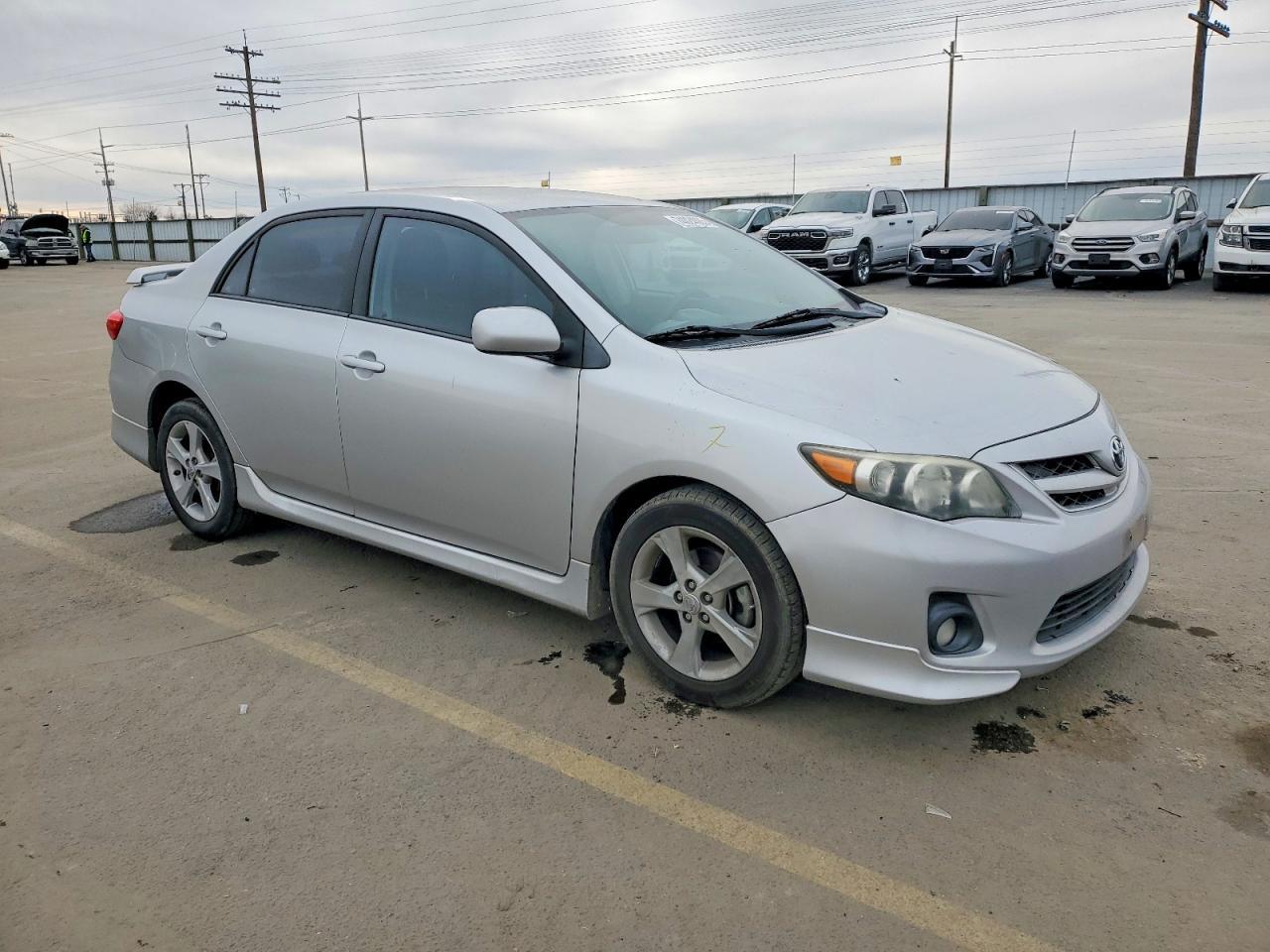 2013 TOYOTA COROLLA