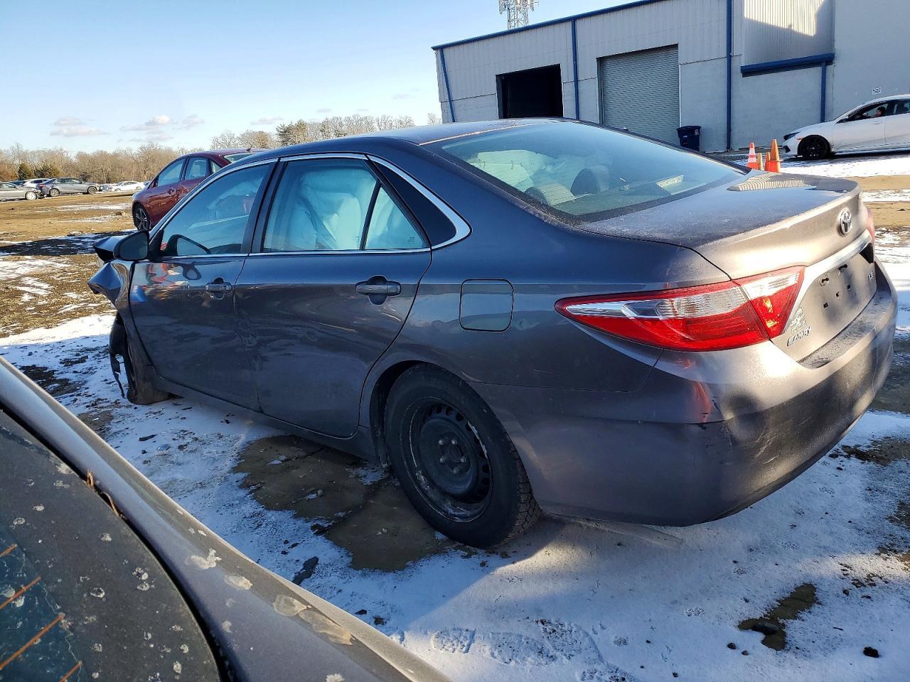 2015 TOYOTA CAMRY