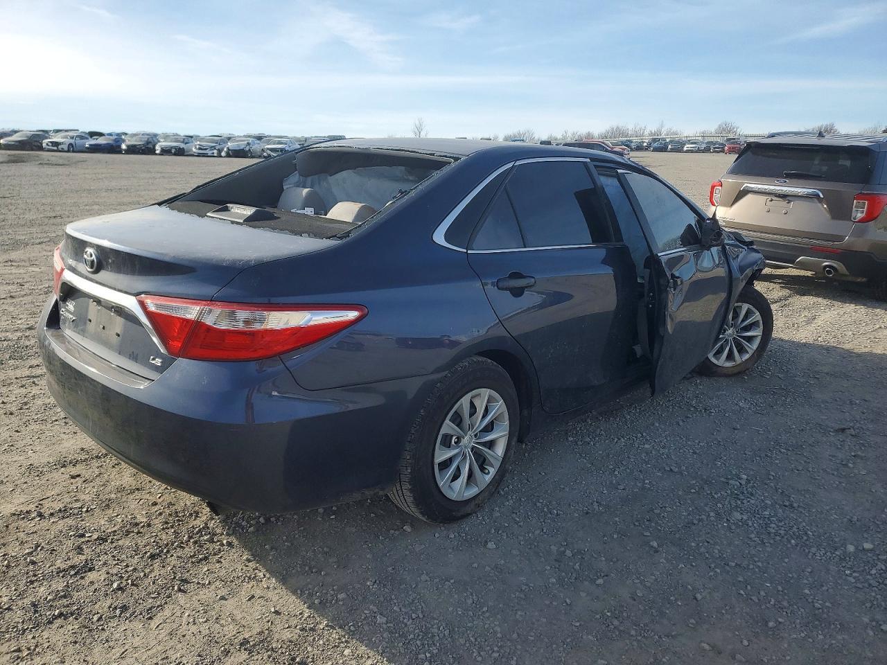2015 TOYOTA CAMRY