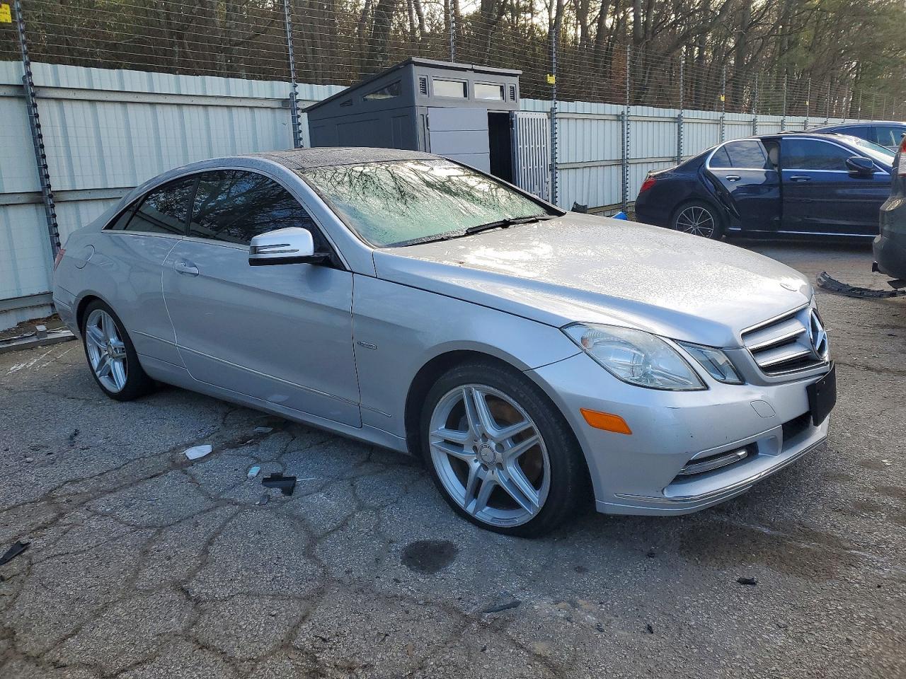 2012 MERCEDES-BENZ E-Class
