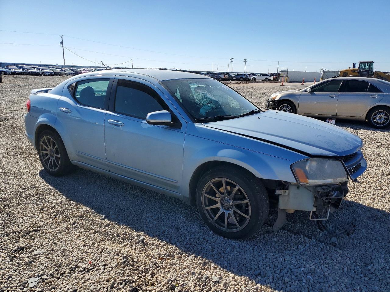 2013 DODGE Avenger