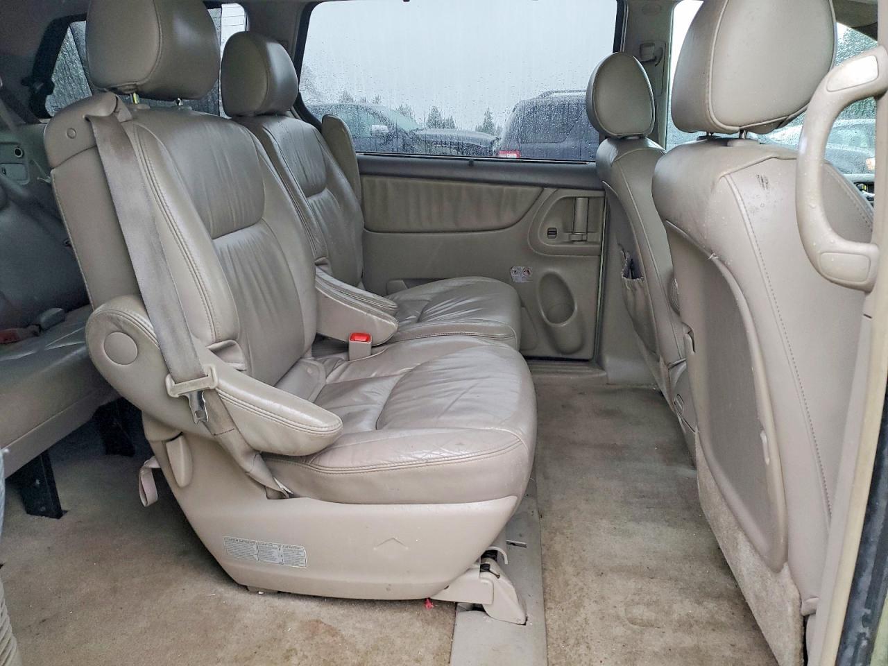 2006 TOYOTA SIENNA