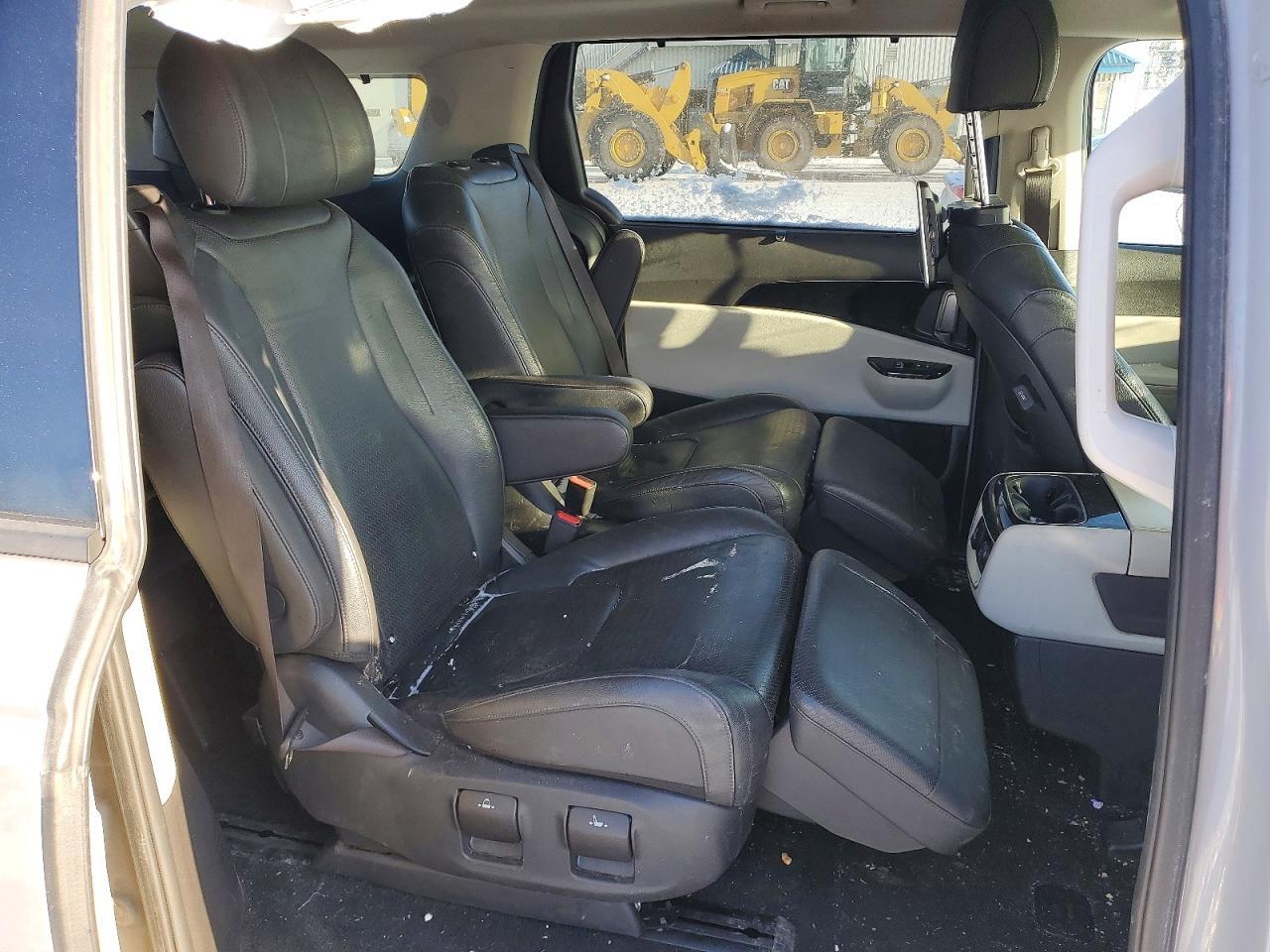 2022 KIA Carnival