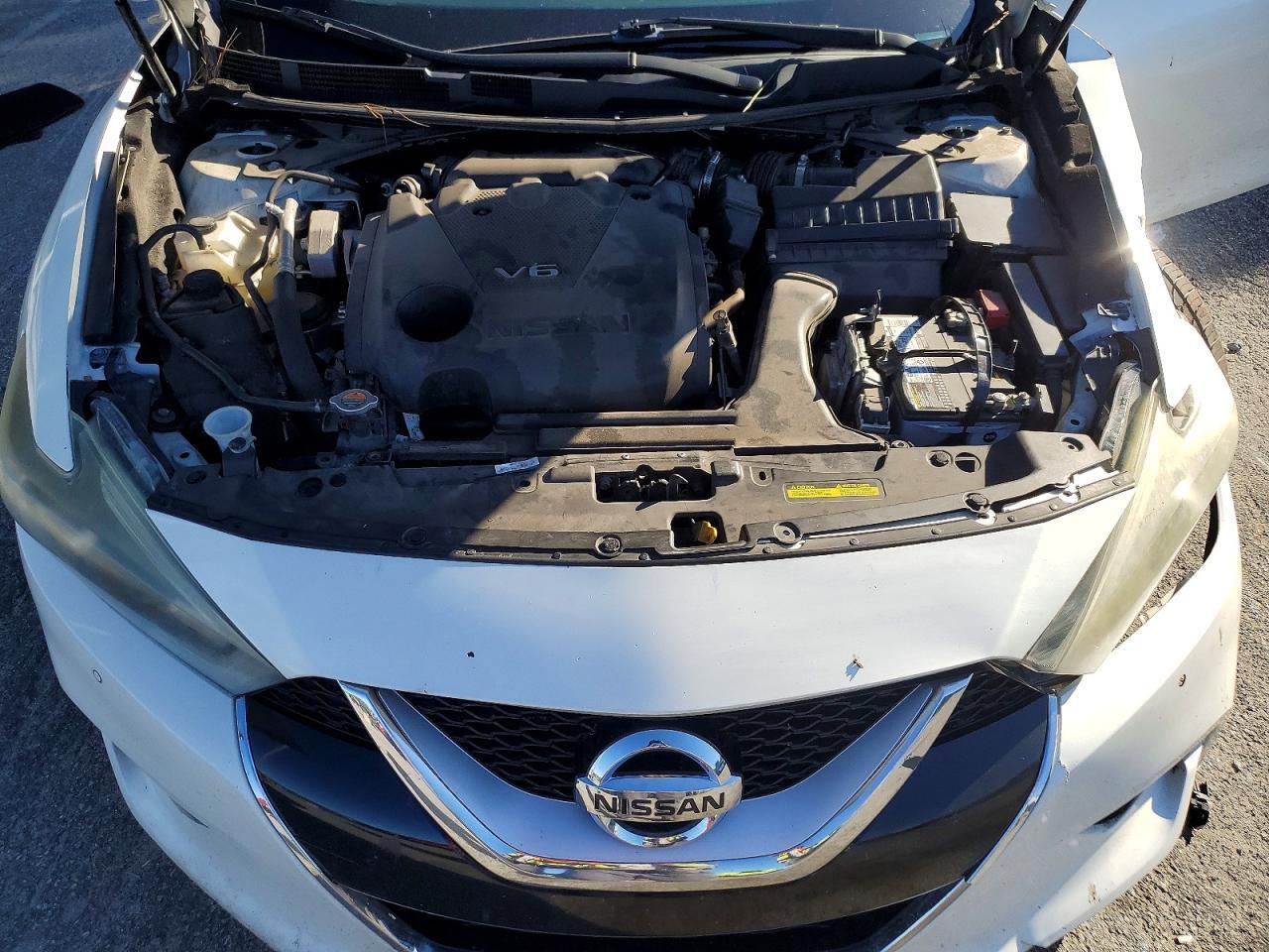 2016 NISSAN Maxima