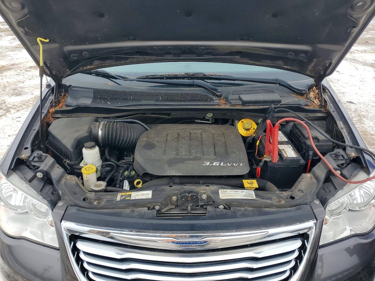 2016 CHRYSLER Town & Country