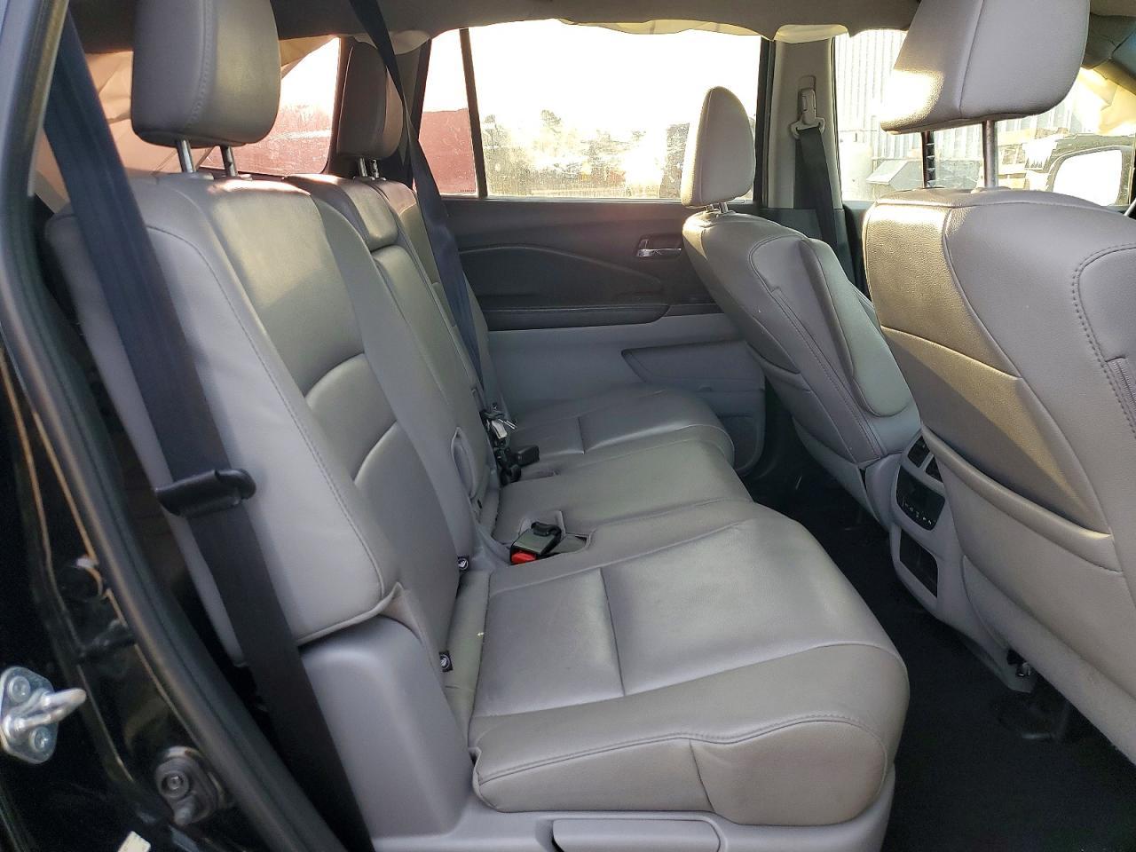 2016 HONDA PILOT