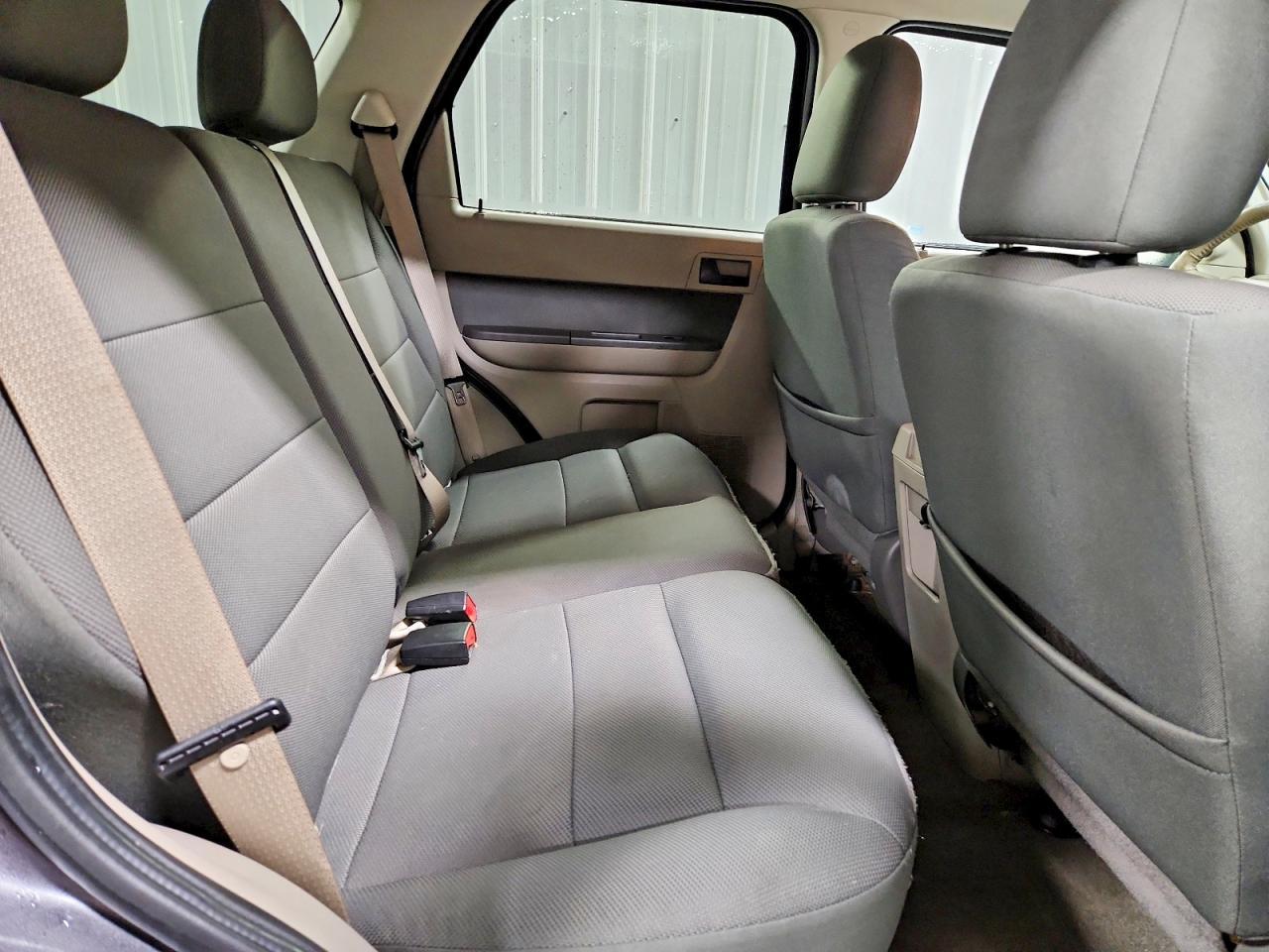 2010 FORD ESCAPE