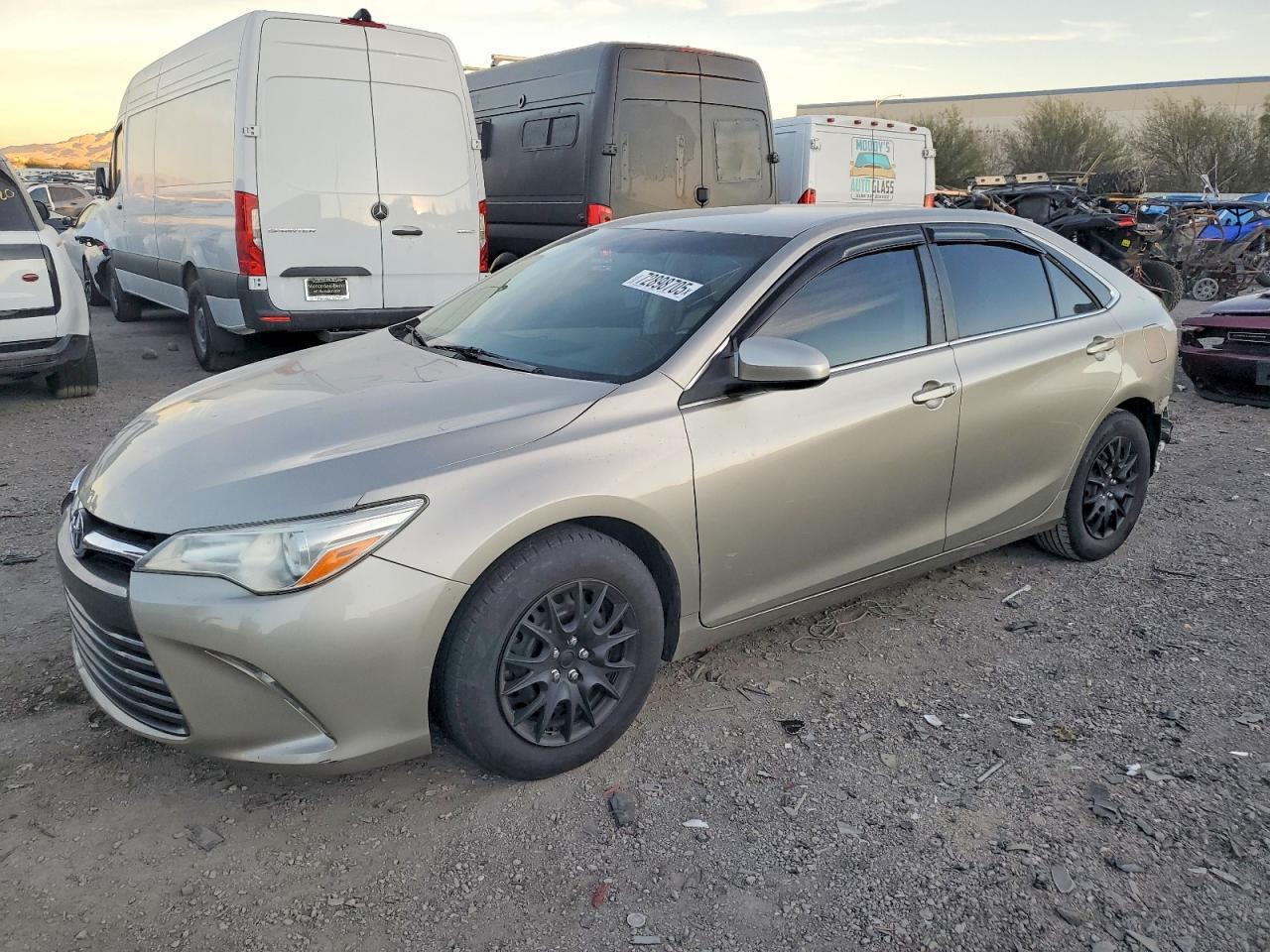2016 TOYOTA CAMRY