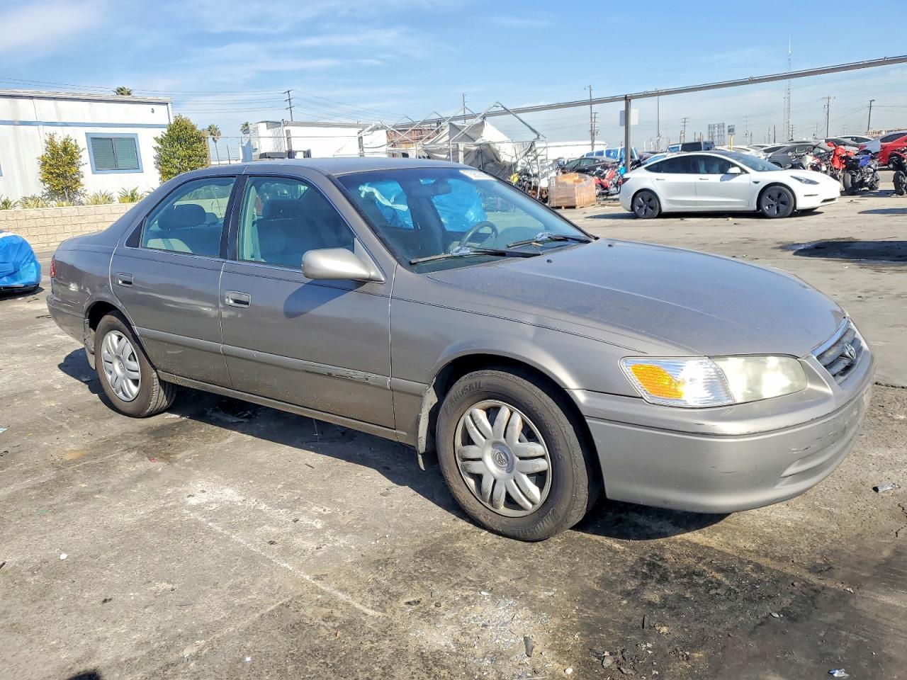 2001 TOYOTA CAMRY