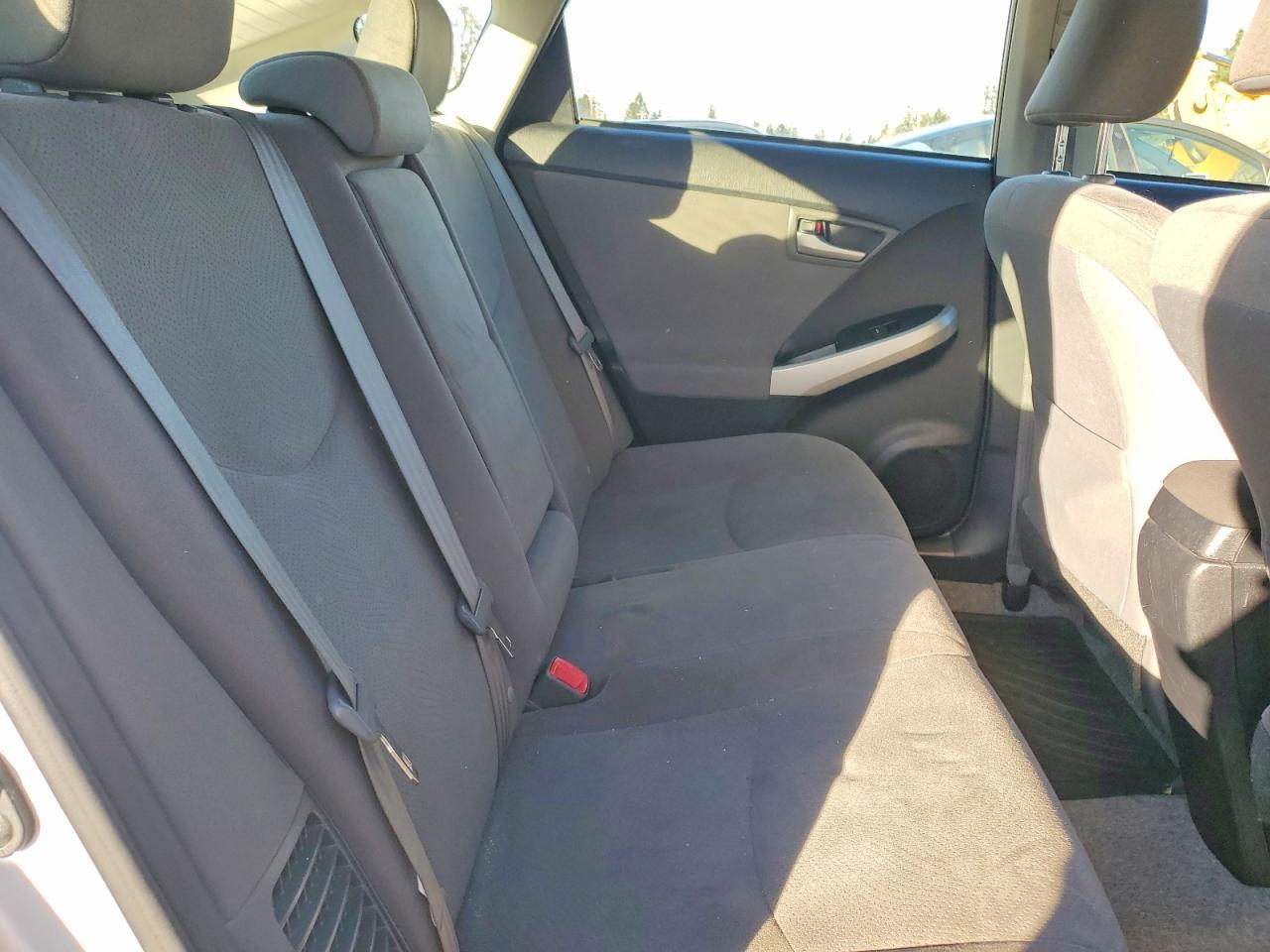 2015 TOYOTA PRIUS